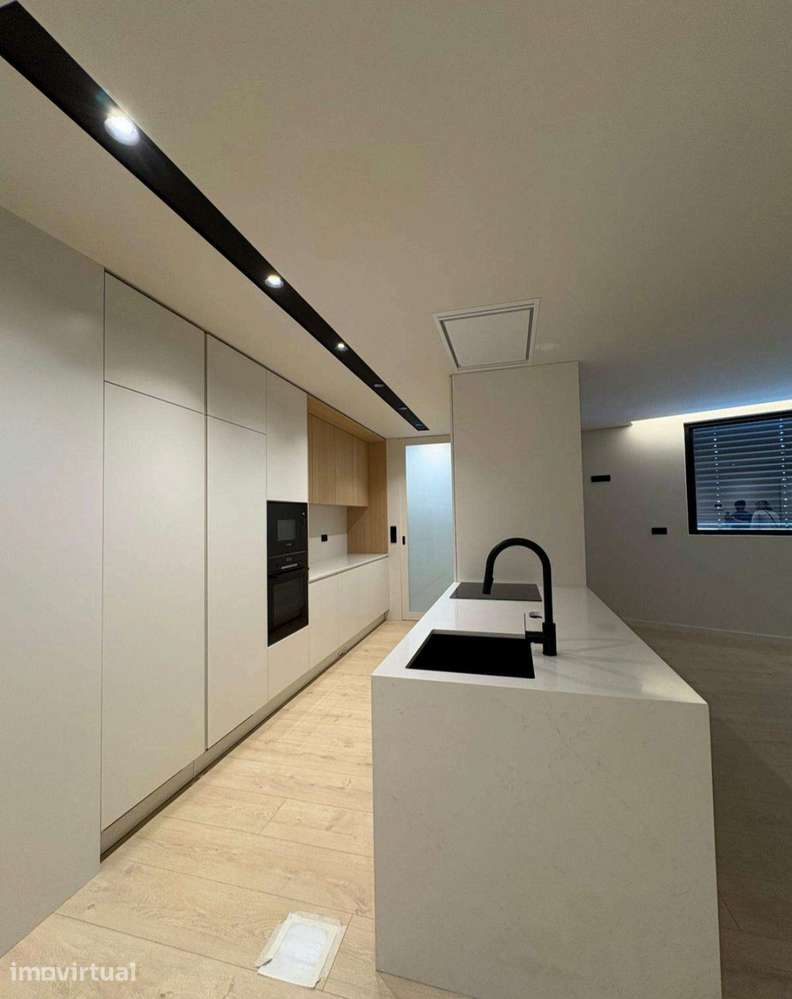 Comprar Fabuloso Apartamento T2, Novo, Moderno e Equipado S, Cosme - Grande imagem: 2/13