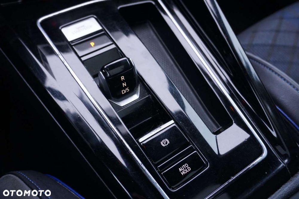 Volkswagen Golf 2.0 TSI 4Motion R DSG - 10