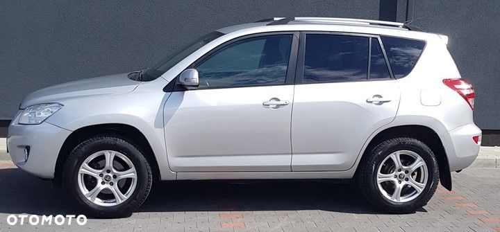 Toyota RAV4 - 30