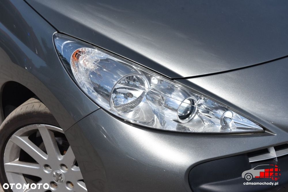 Peugeot 207 CC - 13