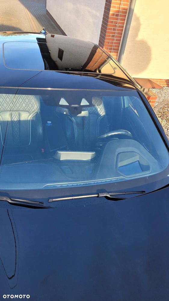 BMW Seria 5 M550i xDrive - 10