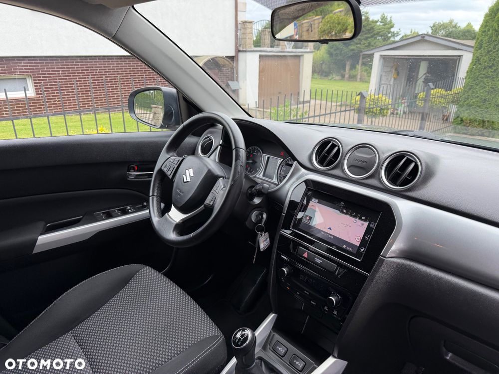 Suzuki Vitara 1.6 (4x2) Comfort+ - 16