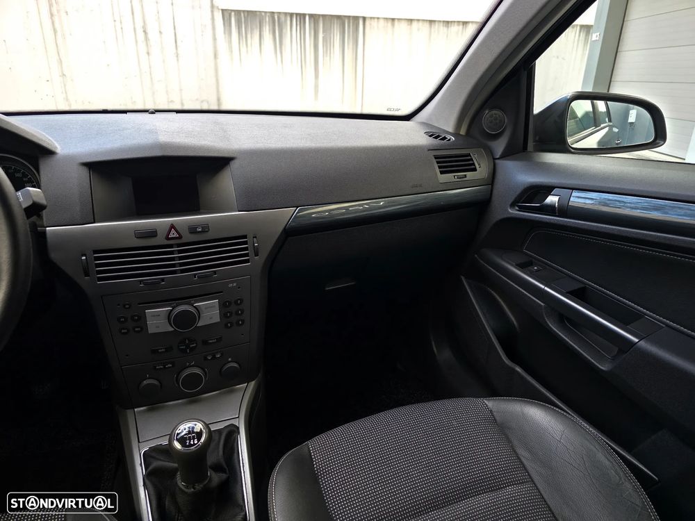 Opel Astra 1.3 CDTI Cosmo - 37