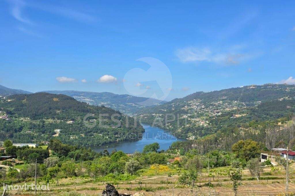 Moradia para recuperar com vista para o Douro em Balde, Baião - Grande imagem: 5/31