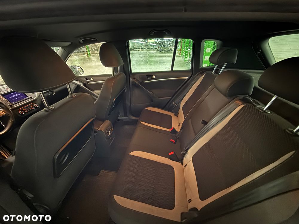 Volkswagen Tiguan 2.0 TSI 4Mot Sport&Style DSG - 23