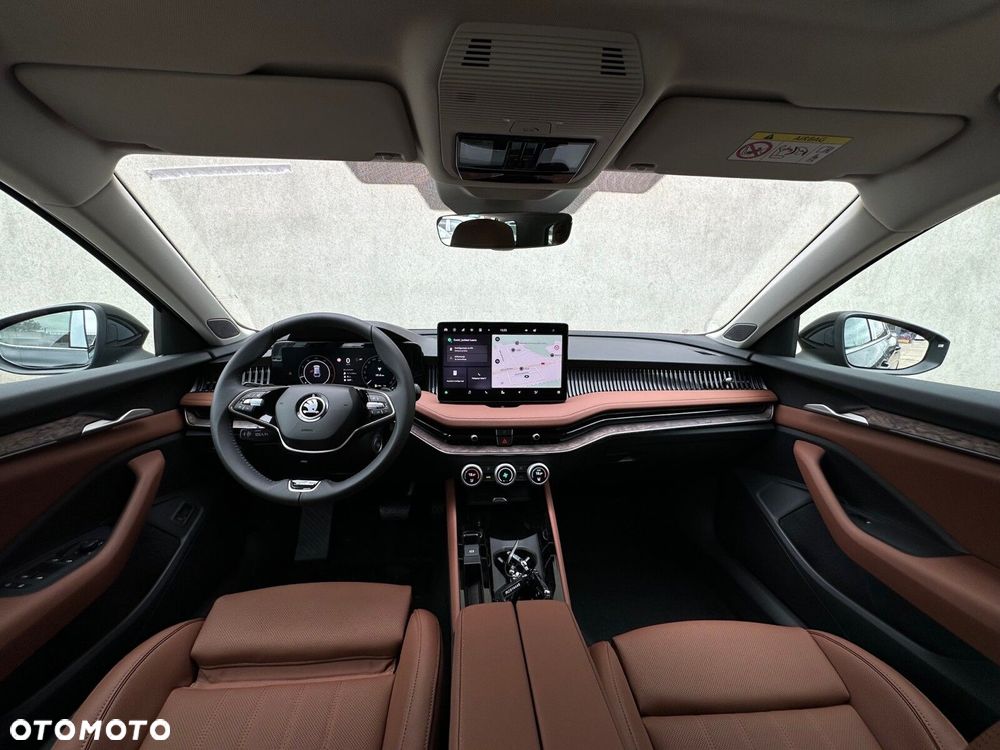 Skoda Superb 2.0 TDI SCR 4x4 L&K DSG - 9