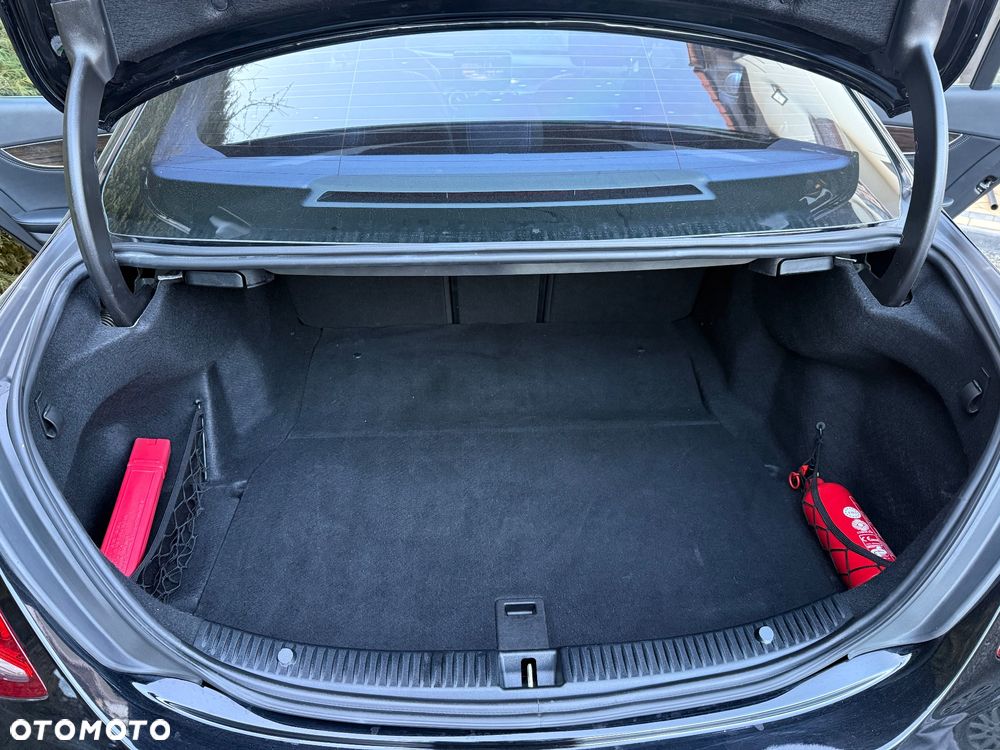 Mercedes-Benz Klasa C 300 7G-TRONIC Avantgarde - 28