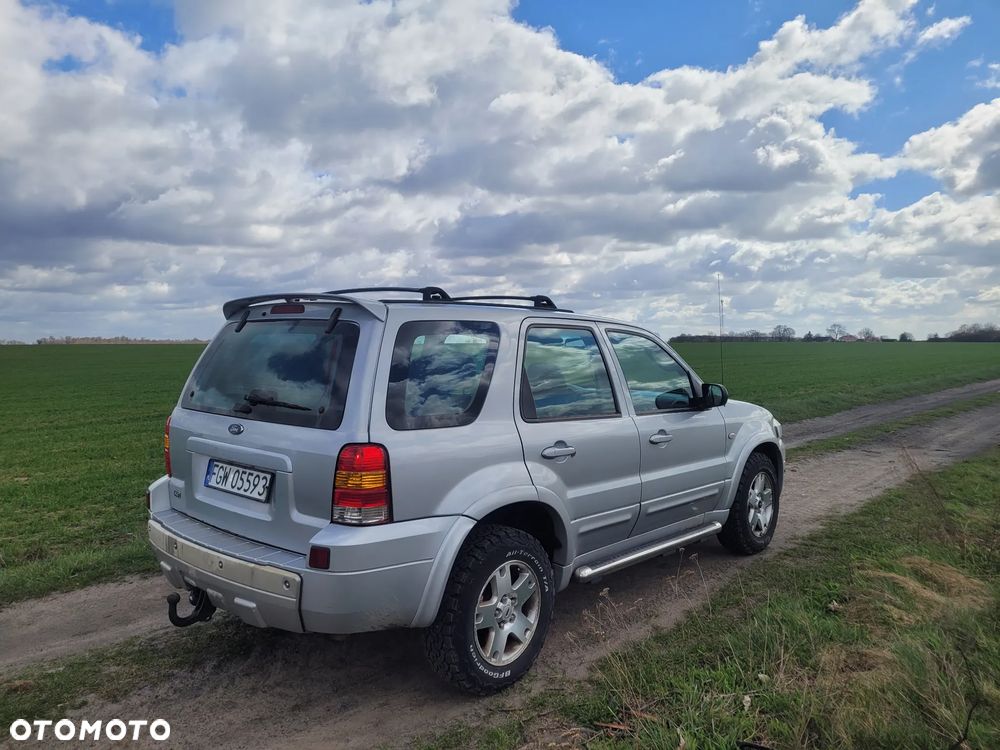 Ford Maverick 3.0 V6 Limited - 5
