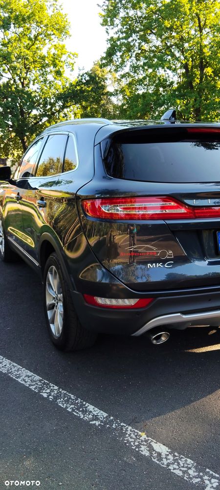 Lincoln MKC - 14