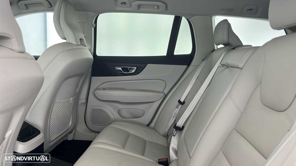 Volvo V60 2.0 T6 AWD TE Plus Bright - 5