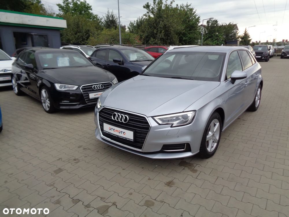 Audi A3 Sportback - 2