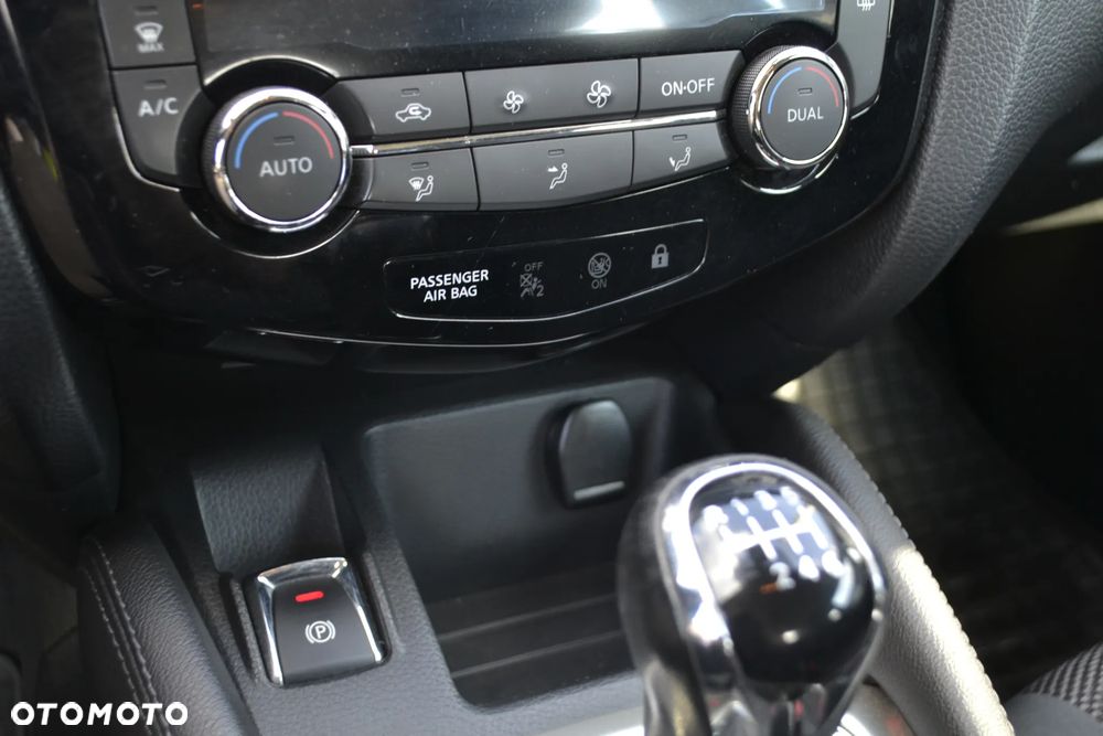 Nissan Qashqai 1.2 DIG-T Acenta - 28