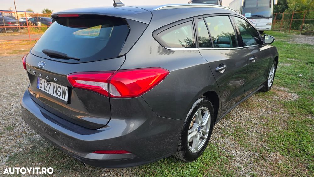 Ford Focus 1.5 EcoBlue Start-Stopp-System Aut. COOL&CONNECT DESIGN - 3
