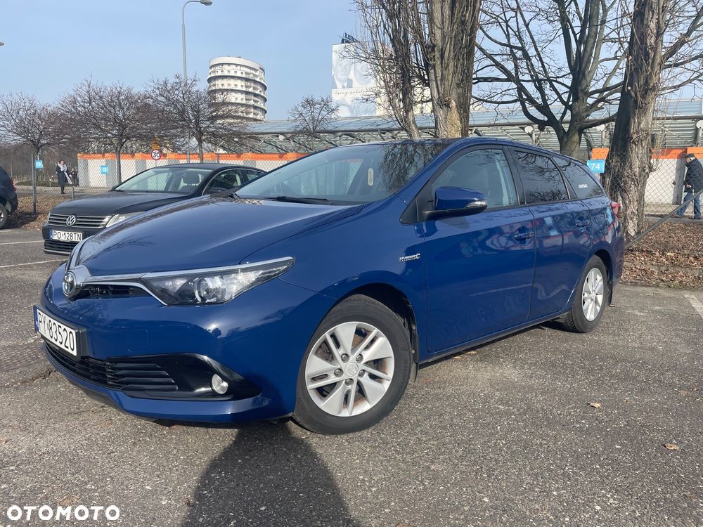 Toyota Auris Hybrid 135 Active - 1