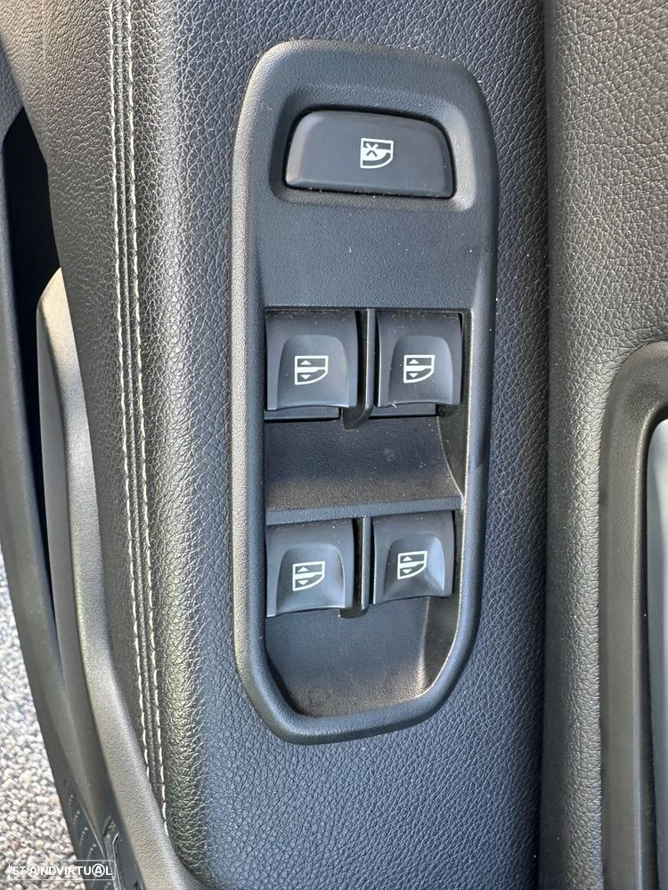Dacia Duster 1.0 TCe Prestige - 12