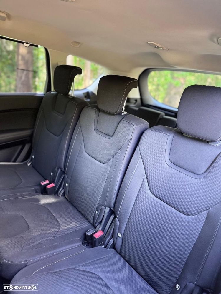 Ford S-Max 2.0 TDCi Titanium - 30