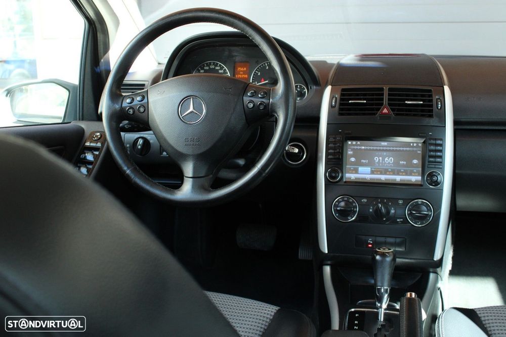 Mercedes-Benz A 150 Avantgarde Automatic - 5