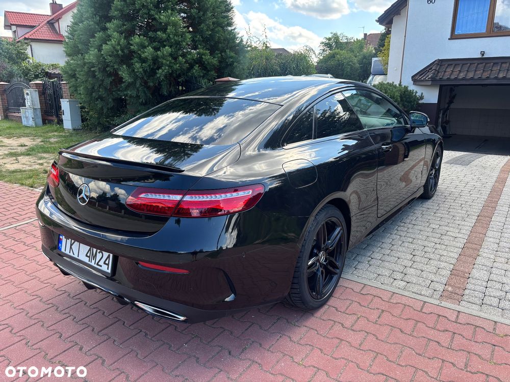 Mercedes-Benz Klasa E 200 4-Matic 9G-TRONIC - 8