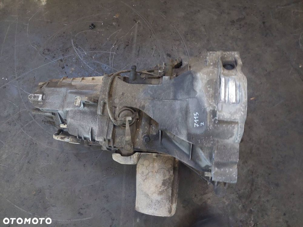 SKRZYNIA BIEGÓW VOLKSWAGEN PASSAT B5 2.0 20V ALT MANUAL 5 BIEGÓW GGF - 5