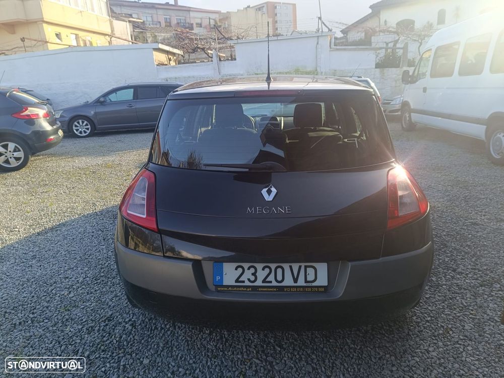 Renault Mégane 1.5 dCi Confort - 14