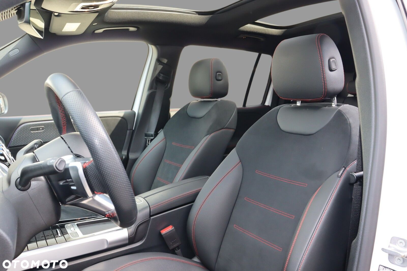 Mercedes-Benz GLB - 9
