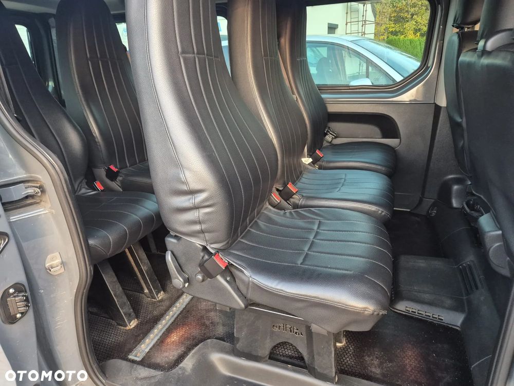 Renault Trafic - 17