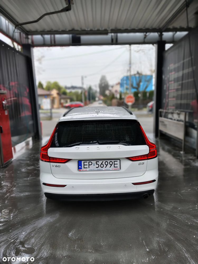 Volvo V60 D3 SCR Momentum - 4