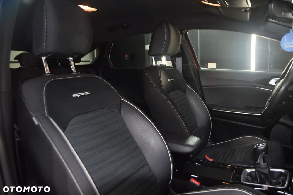 Kia ProCeed 1.5 T-GDI GT Line - 16