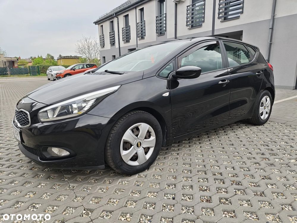 Kia Ceed 1.4 CVVT Vision - 14