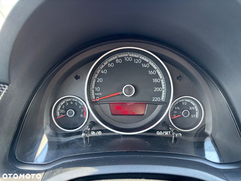 Volkswagen up! 1.0 move - 8