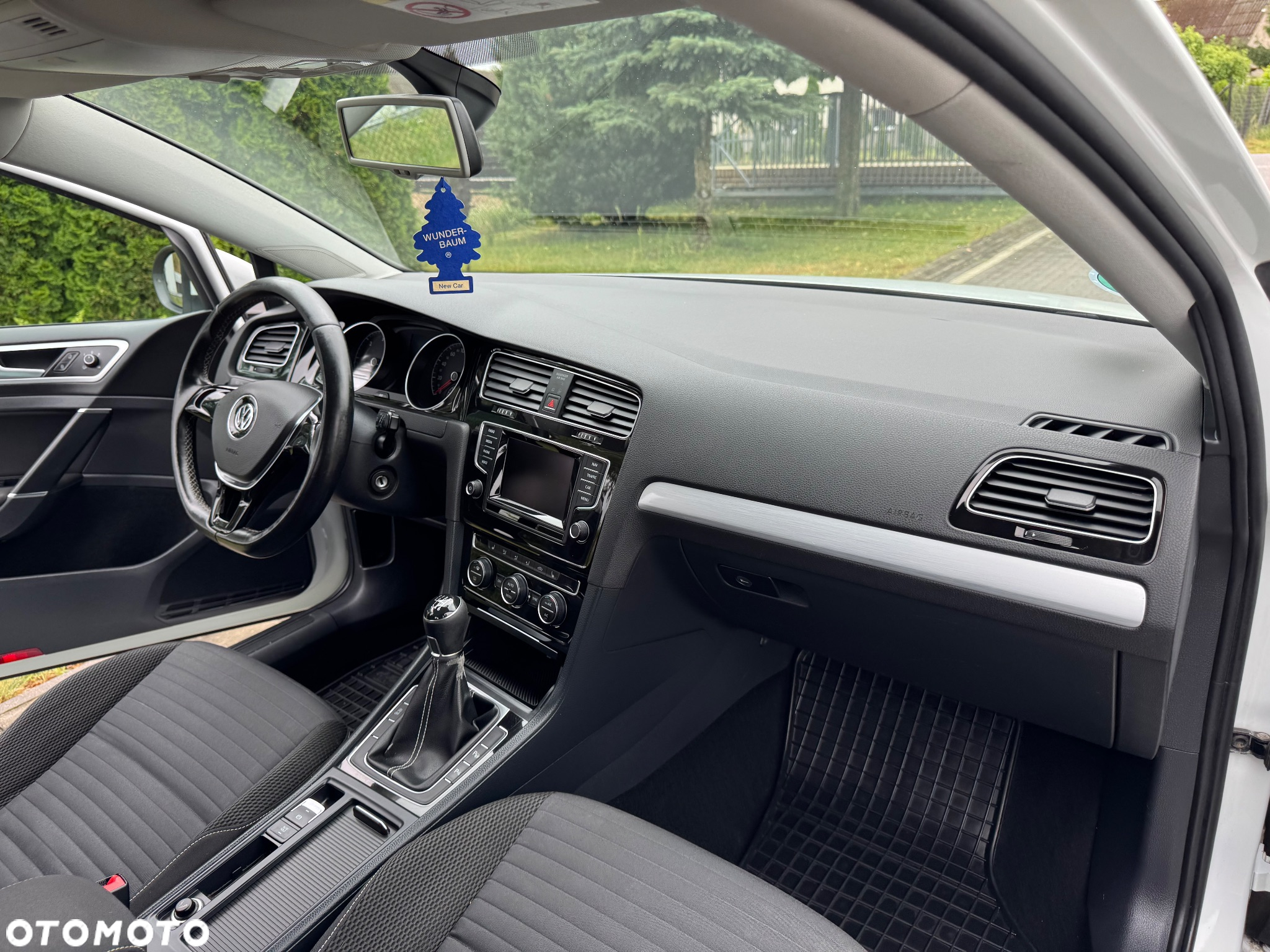 Volkswagen Golf 2.0 BlueTDI Cup - 29