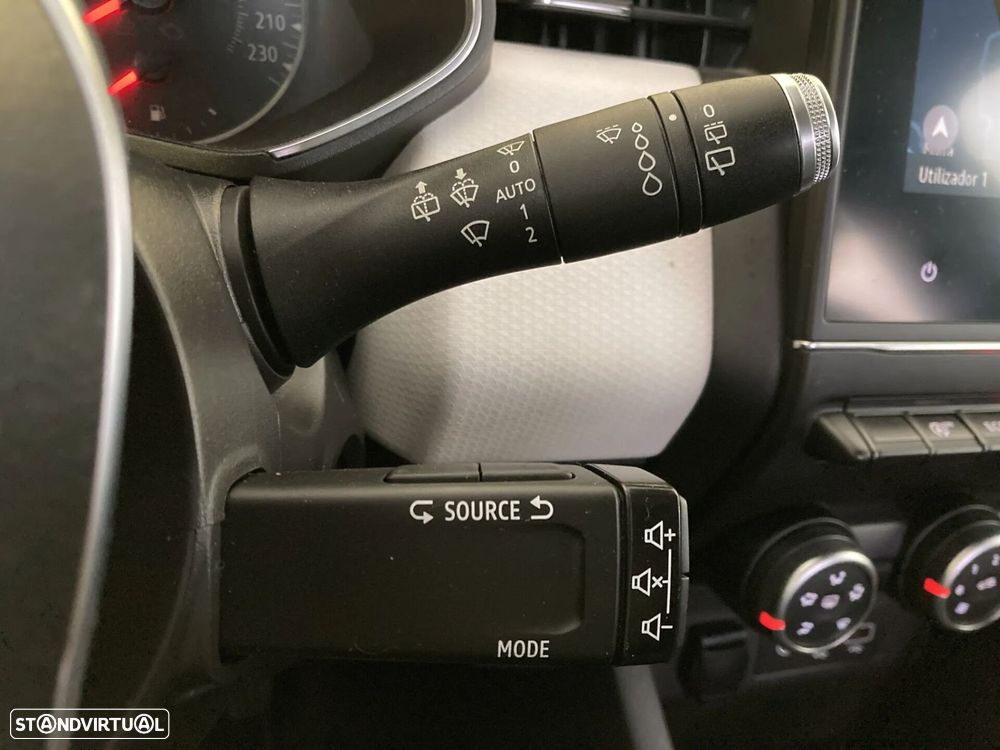 Renault Clio 1.0 TCe Limited - 24