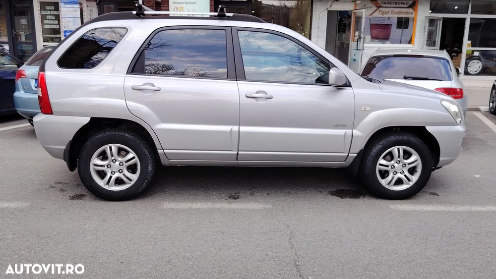 Kia Sportage 2.0i CRDI 4x4 EX AT Comfort - 4