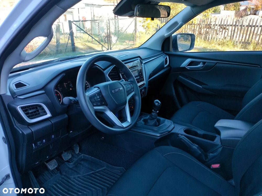 Isuzu D-Max - 13
