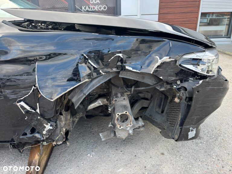 BMW Seria 5 530d Sport Line - 23