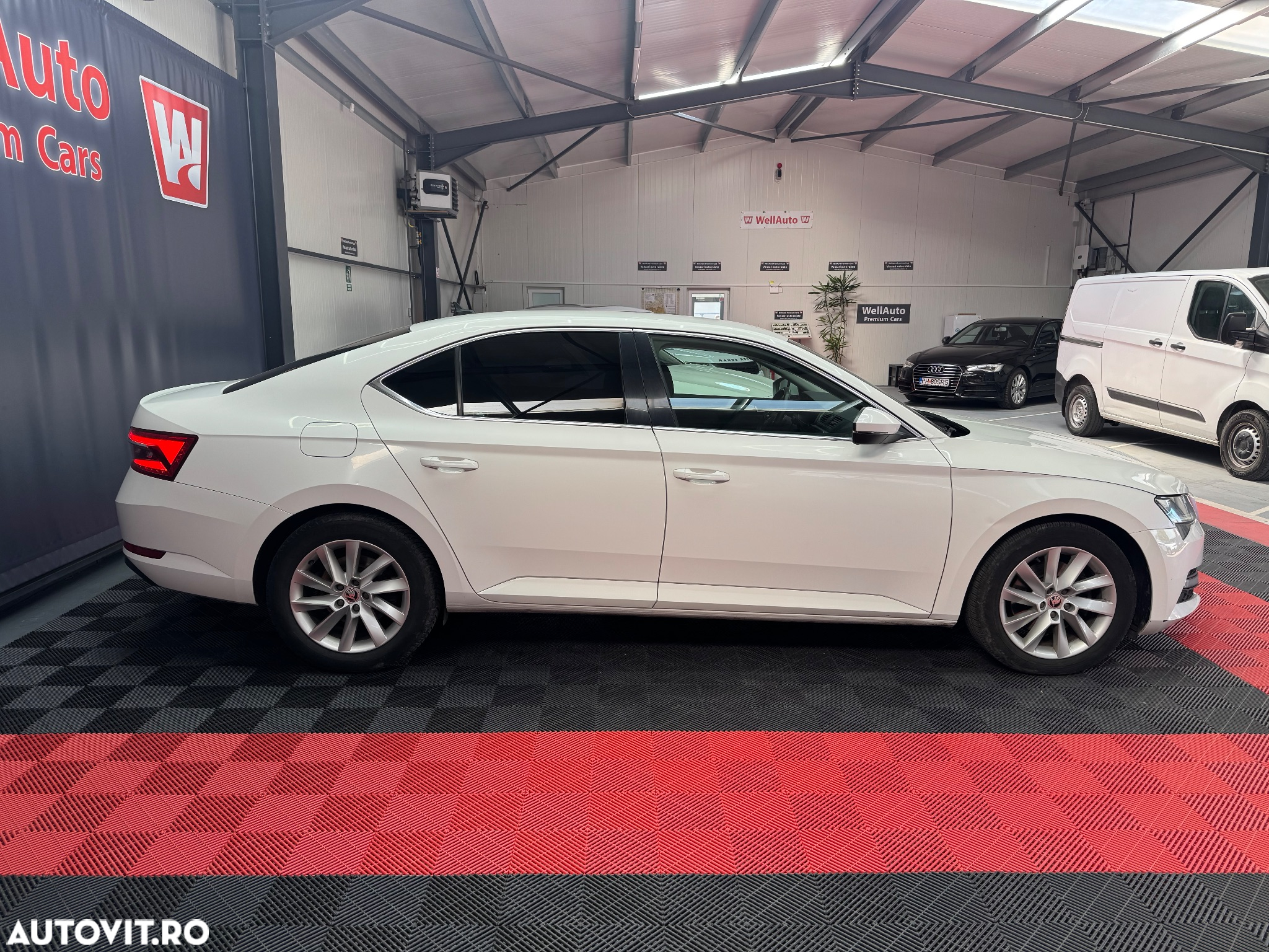 Skoda Superb - 4