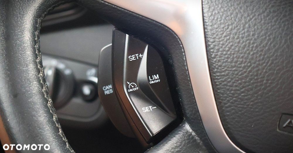 Ford Kuga 1.5 EcoBoost 2x4 Business Edition - 27