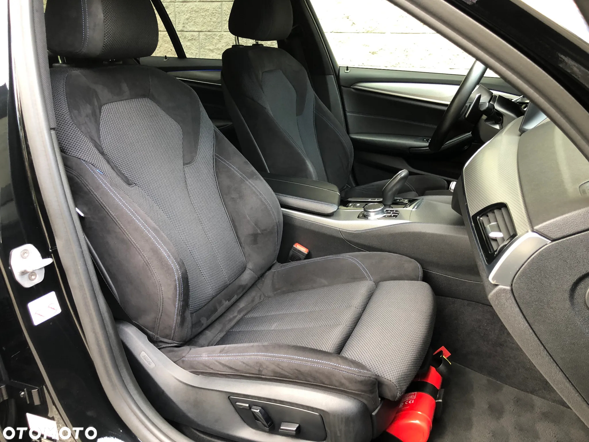 BMW Seria 5 530e iPerformance - 27
