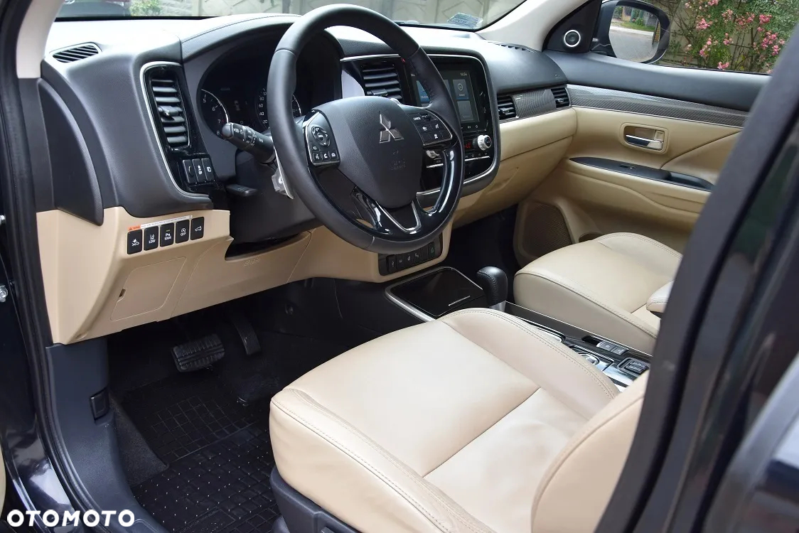 Mitsubishi Outlander 2.0 Intense + SDA 4WD CVT - 6