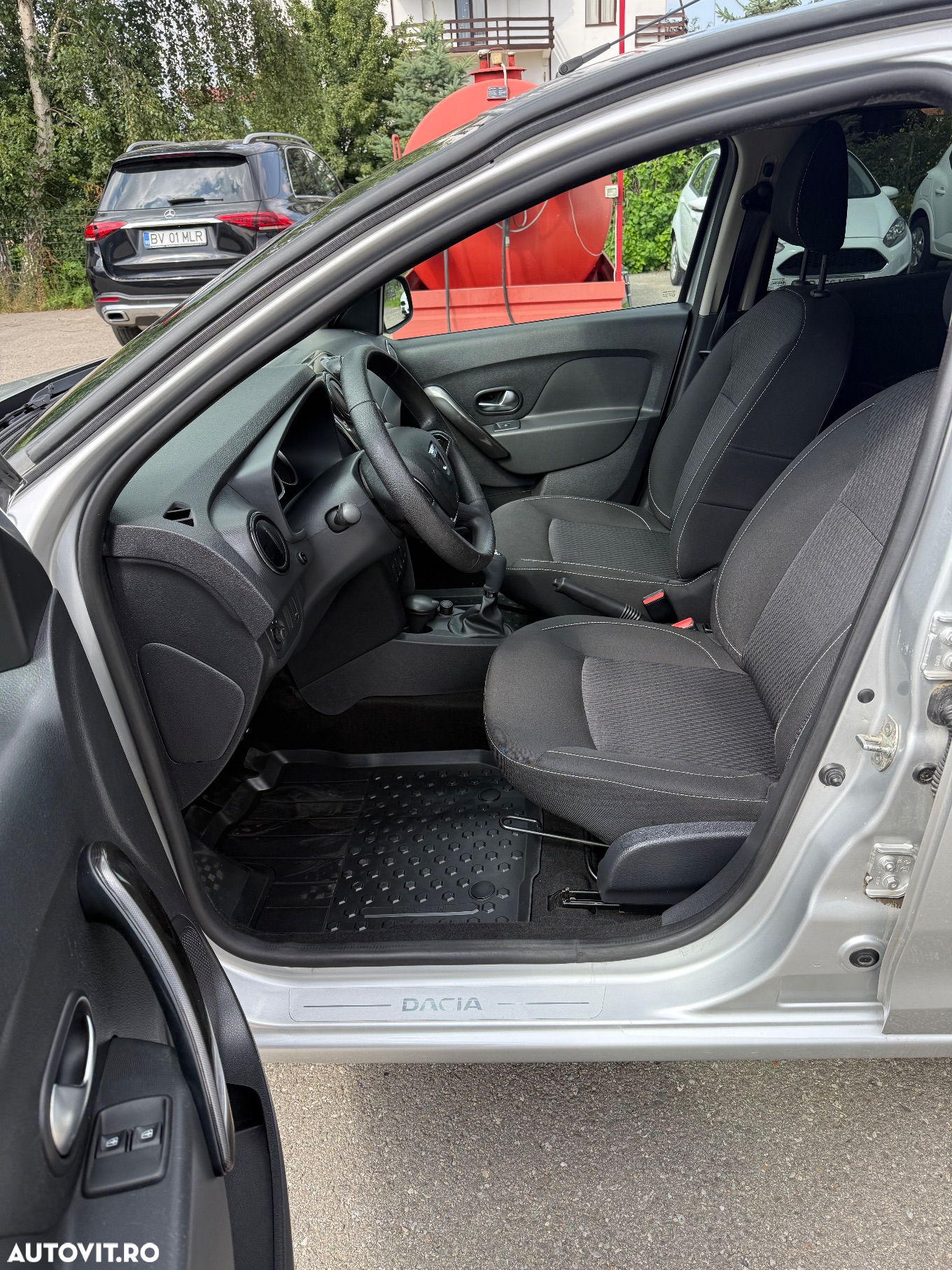 Dacia Logan - 11