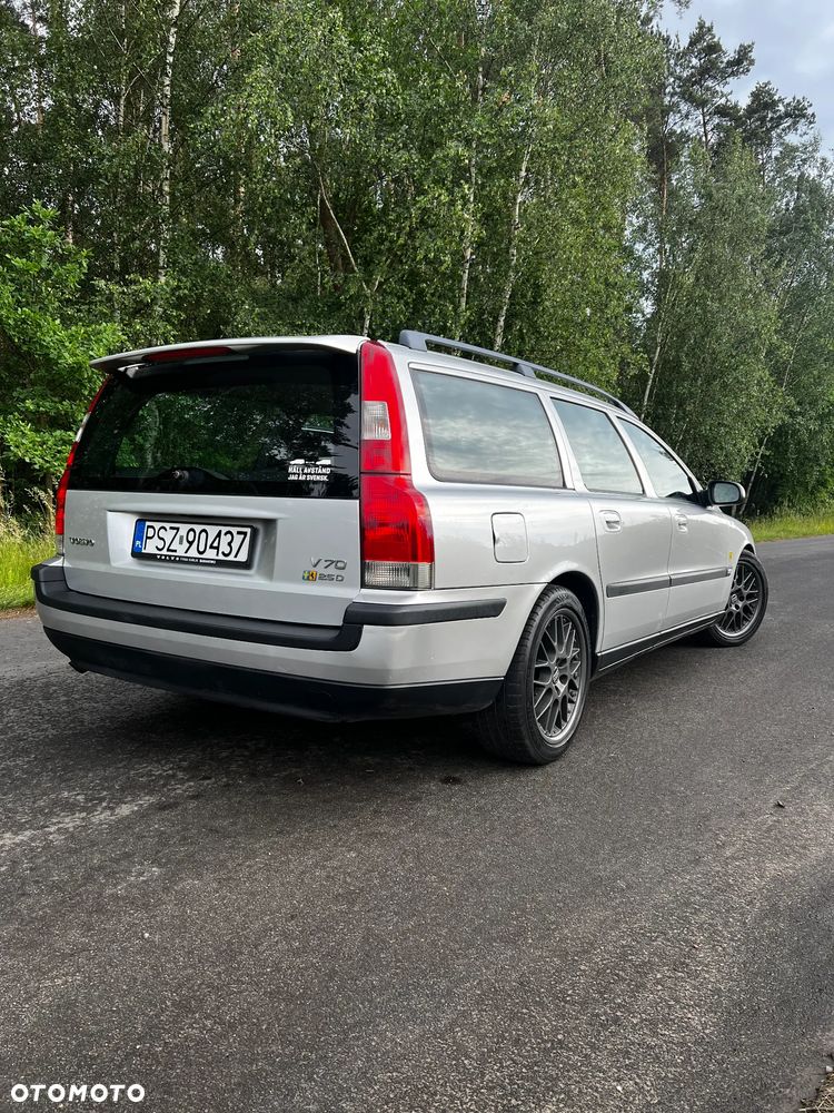 Volvo V70 2.5TDI - 5