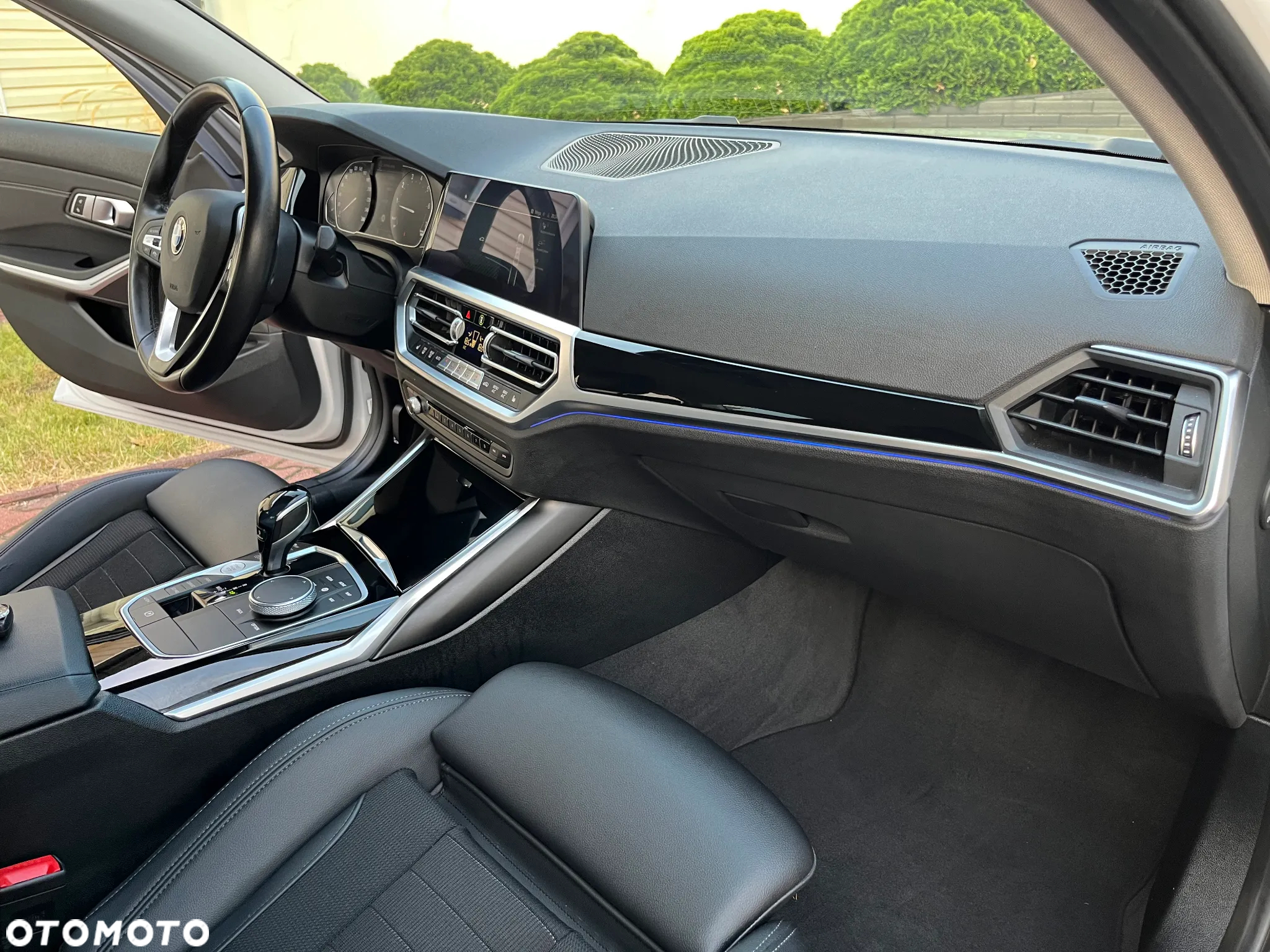 BMW Seria 3 320i Sport Line - 28