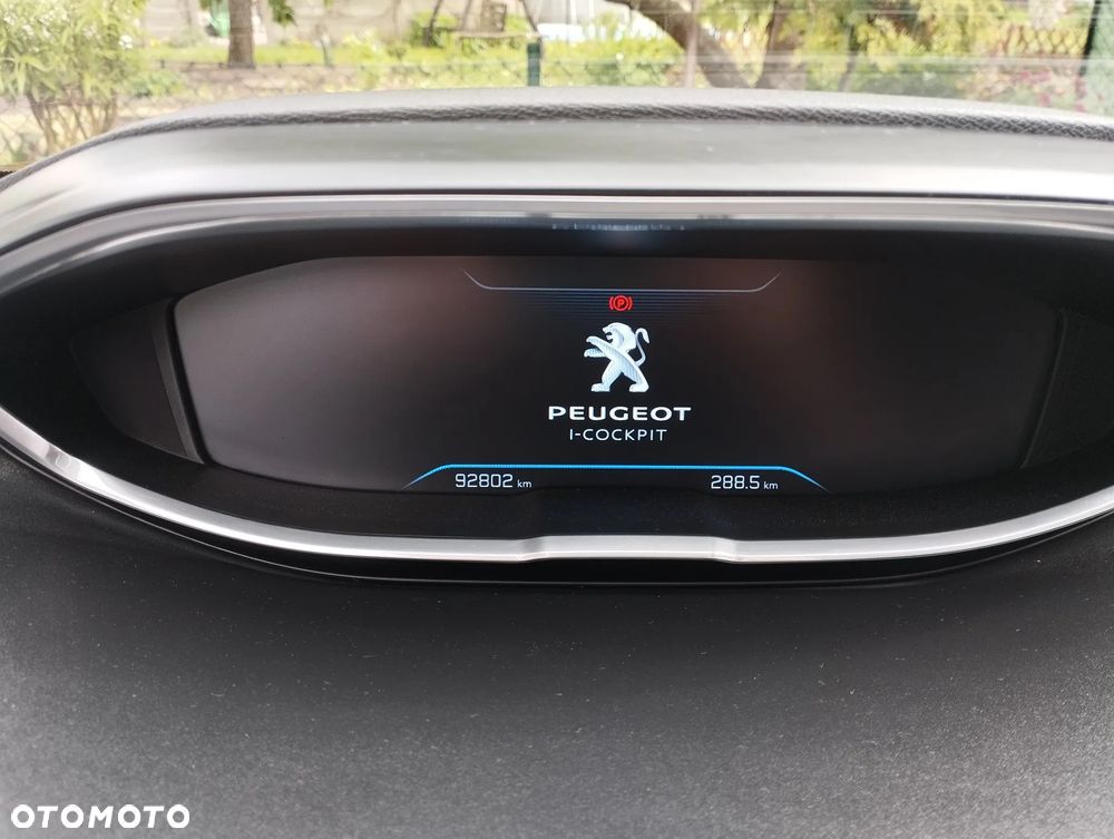 Peugeot 3008 1.2 PureTech Allure S&S - 12