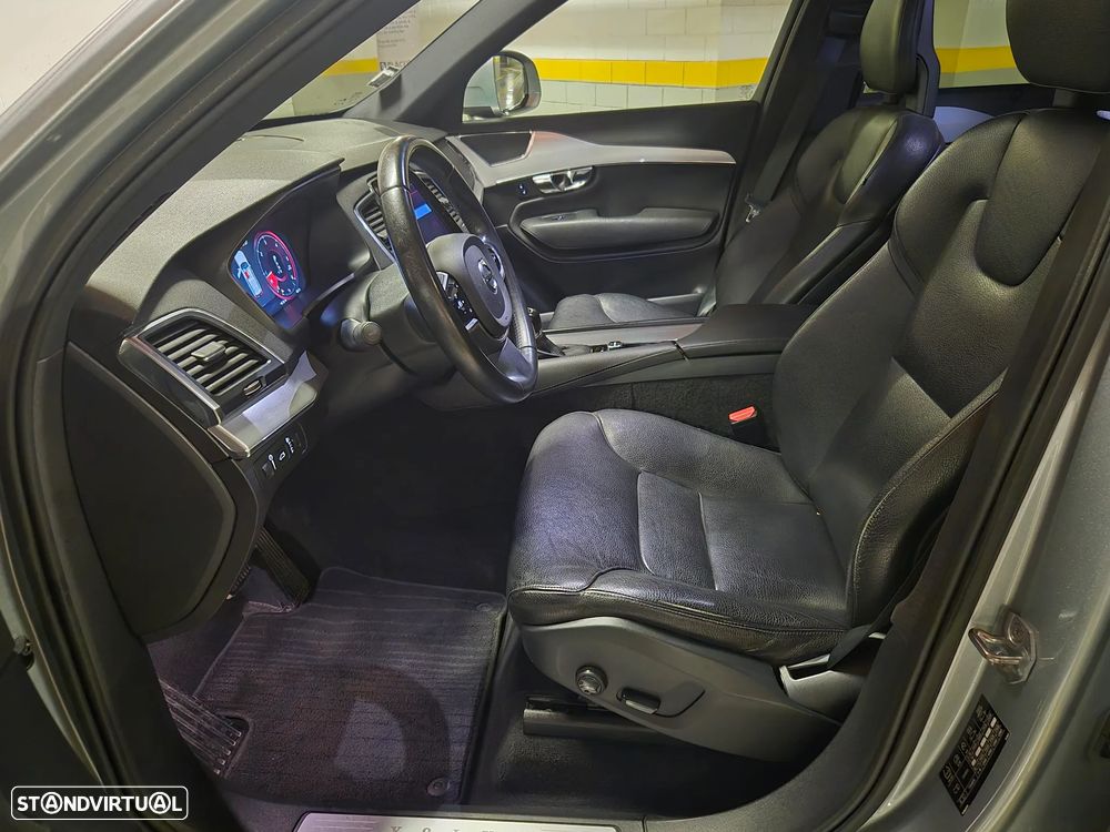 Volvo XC 90 2.0 D5 Momentum AWD - 30