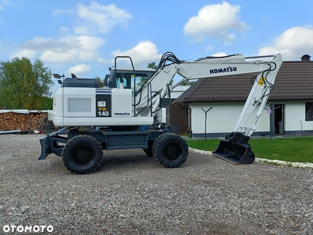 Komatsu PW 140 - 15