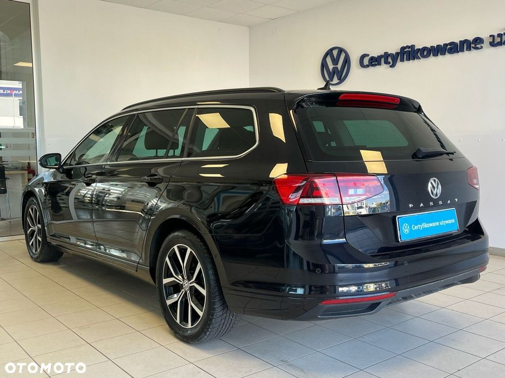 Volkswagen Passat Variant 2.0 TSI Business DSG - 11