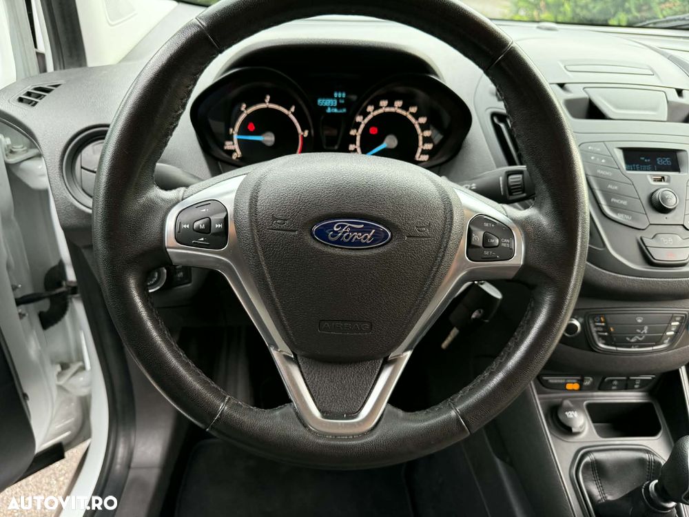 Ford Tourneo Courier 1.5 TDCi S&S Trend - 15