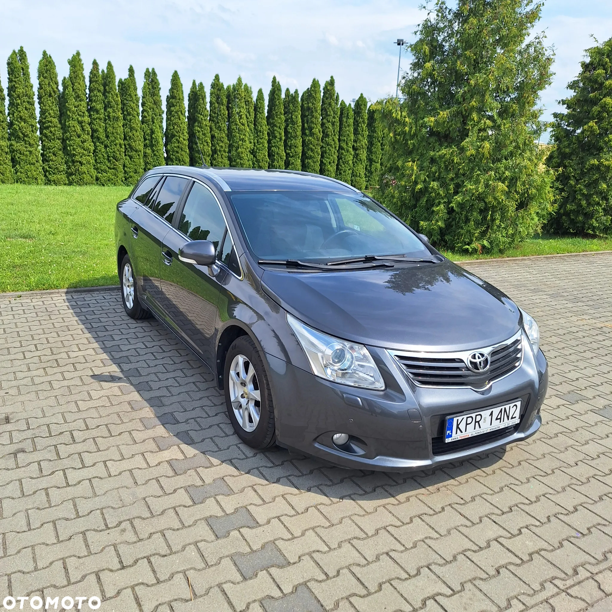 Toyota Avensis 2.0 D-4D Sol - 2