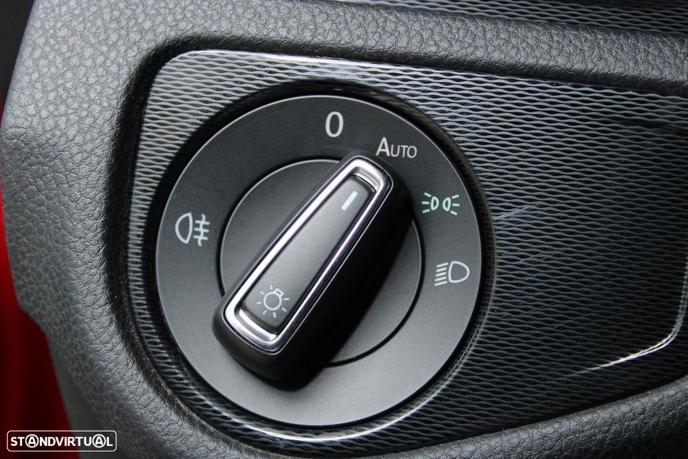 VW Golf R 2.0 TSI OPF 4Motion DSG - 46