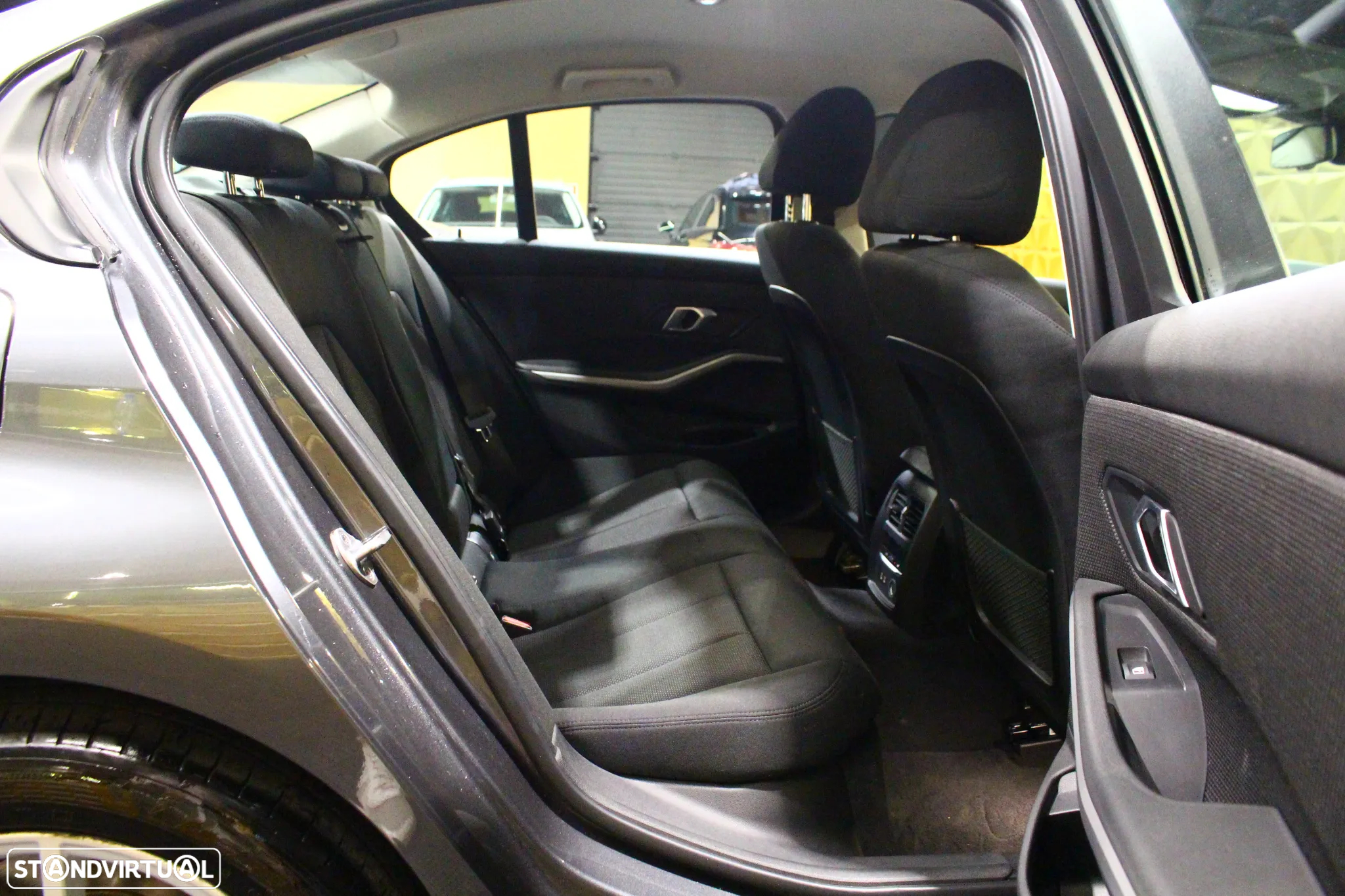 BMW 330 e Auto - 15